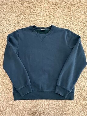 Eddie Bauer Fleece Lined Classic Crewneck Sweatshirt in Juniper Green, Mens M